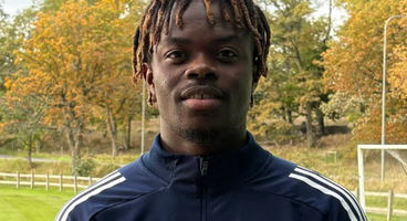 Agbenyegah på besök hos Djurgården