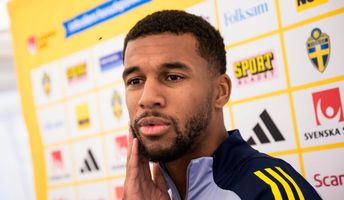 Isak Hien om brorsan: "Kul att han ryktas till Djurgården"