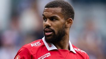 Uppgifter: Djurgården har lagt bud på Hien