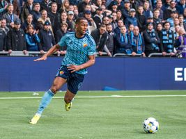 Succédebut för Sawo och ny klubbadress för Ademi!