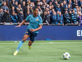 Succédebut för Sawo och ny klubbadress för Ademi!